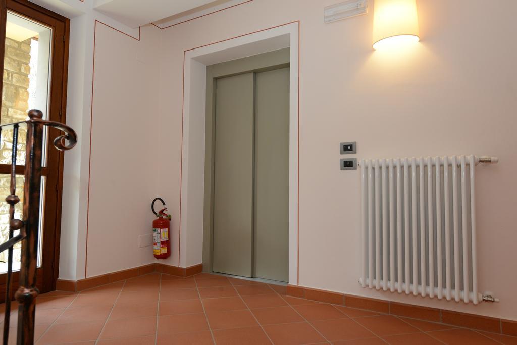 Il Bruco Hotel Fiumalbo Buitenkant foto