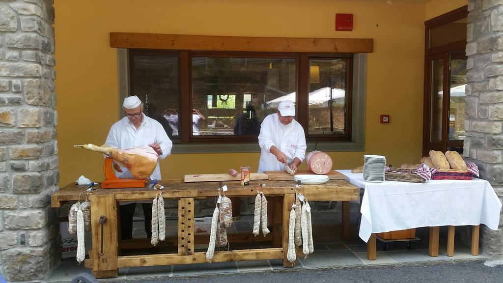 Il Bruco Hotel Fiumalbo Buitenkant foto